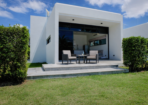 2 Bedroom Villa with Jacuzzi