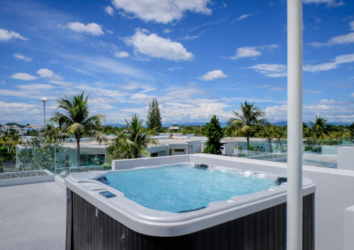 2 Bedroom Villa with Jacuzzi